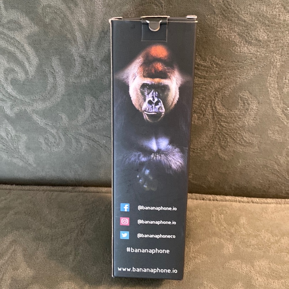 Brand new, never used banana phone. This is a wireless hand set and or speaker.